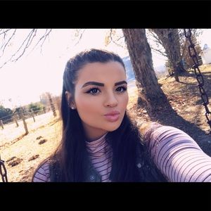 Meet your Posher, Alyssa